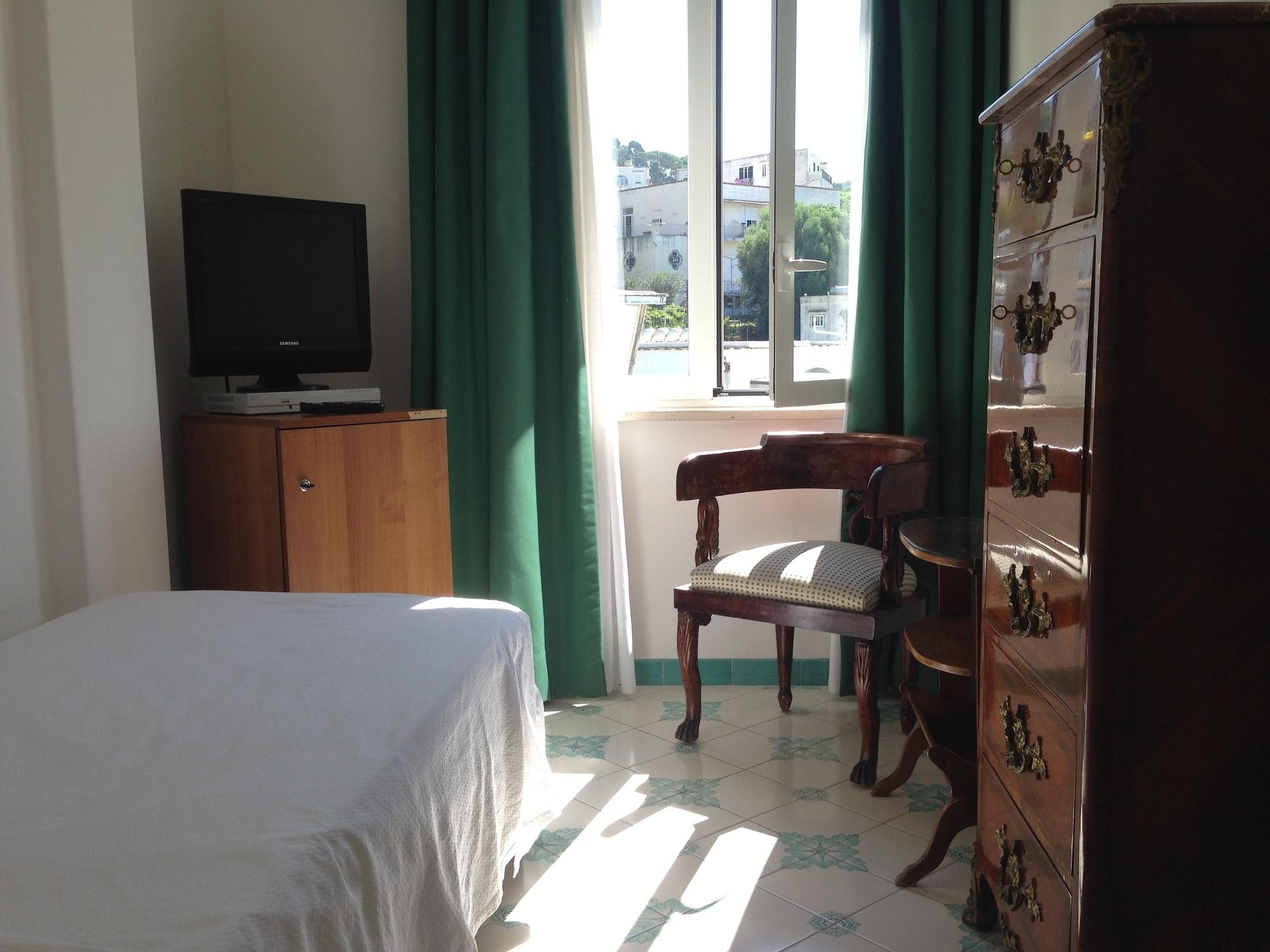 Hotel Pazziella Garden&suites Capri